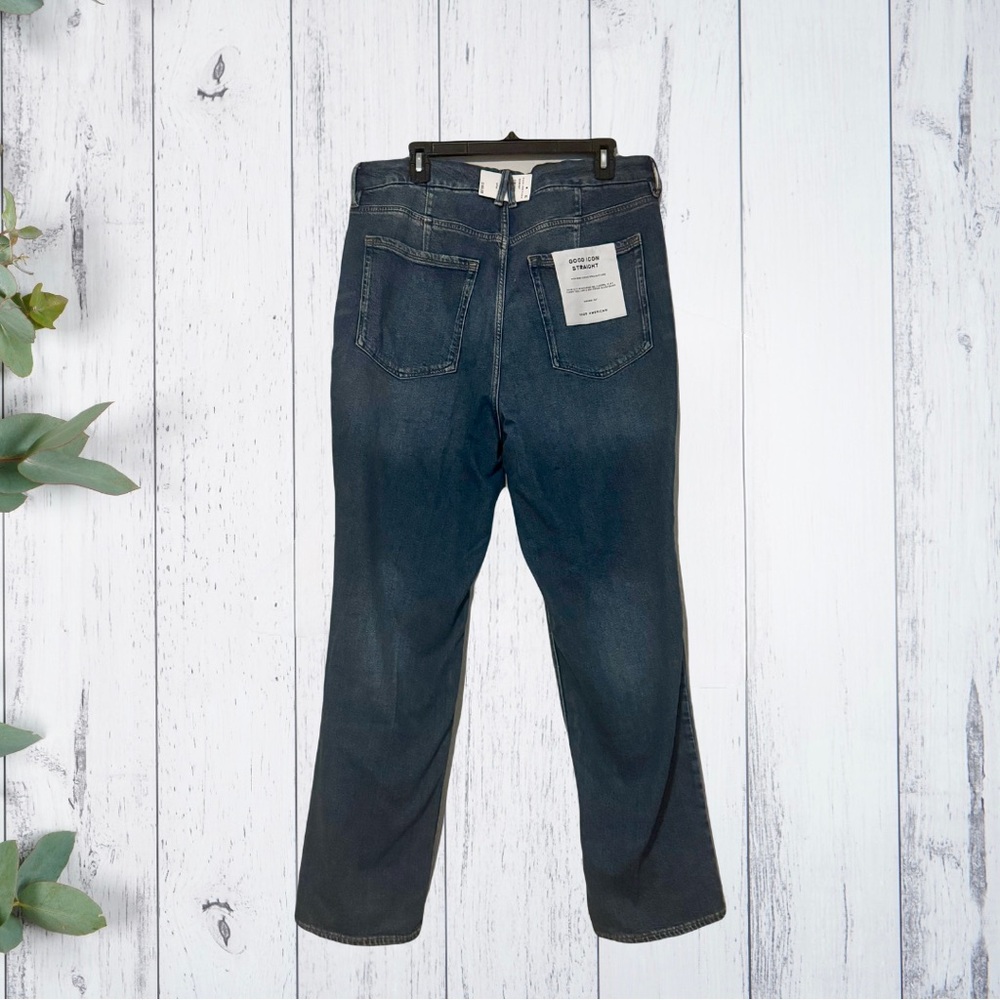 Good American Icon Straight Ankle Jeans